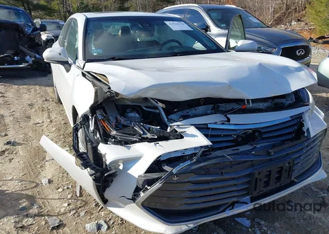 2019 Toyota Avalon Limited from USA, damaged, VIN 4T1BZ1FB1KU027258